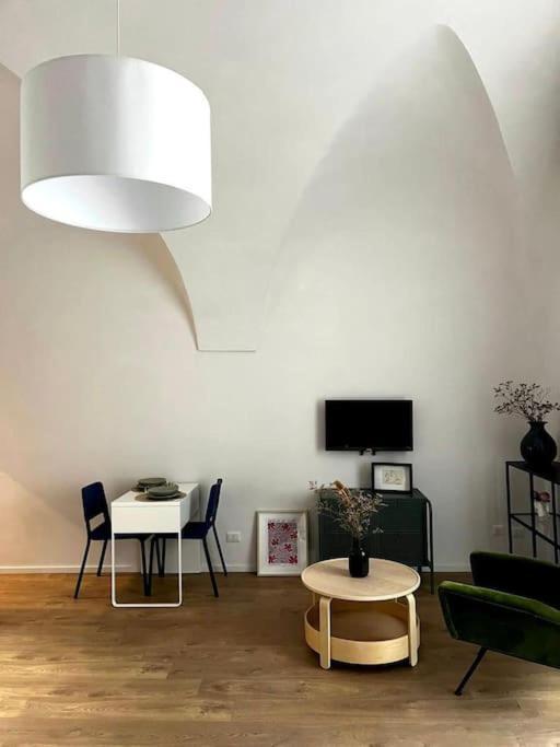 La Finestra Su Chiaia Apartment