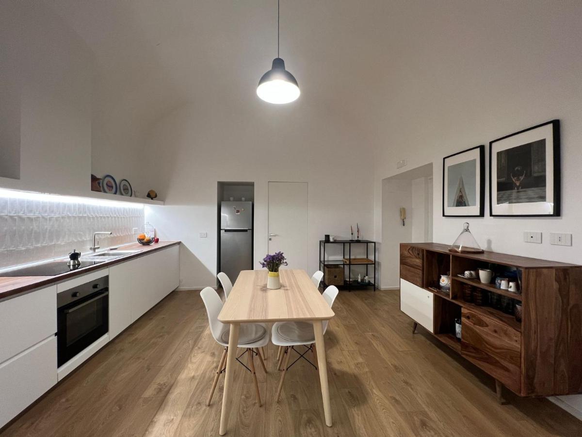La Finestra Su Chiaia Apartment *